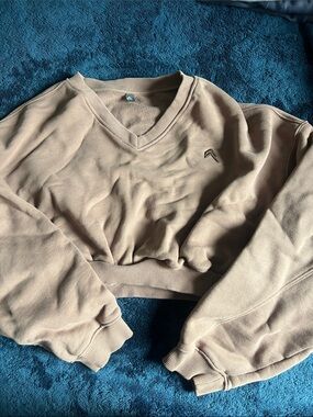 Oner Active V-Neck Cropped Sweater in Beige